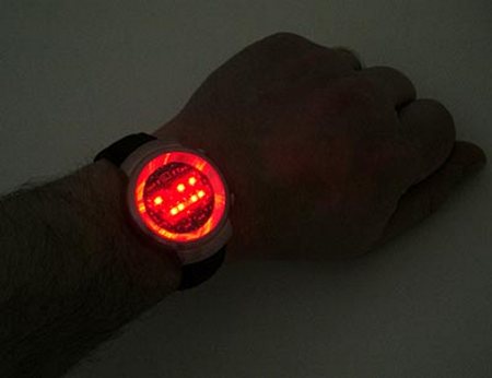 часы LED Binary Watch на руке