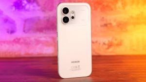Honor 600 — обзор смартфона с AMOLED-дисплеем 120 Гц и камерой 200 Мп