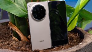 Oppo готовит складной смартфон с широким экраном и почти незаметной складкой