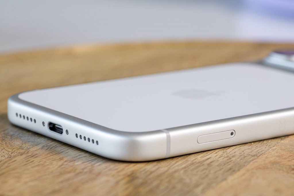 Раскрыты вес и толщина iPhone 18 Pro Max: новые данные опровергли прежние слухи