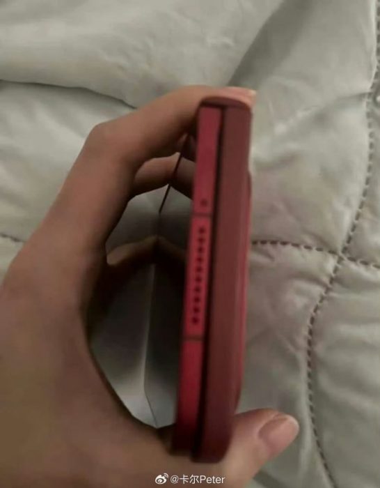 Xiaomi 18 Fold засветился на живых фото до презентации — складной смартфон получил широкий корпус
