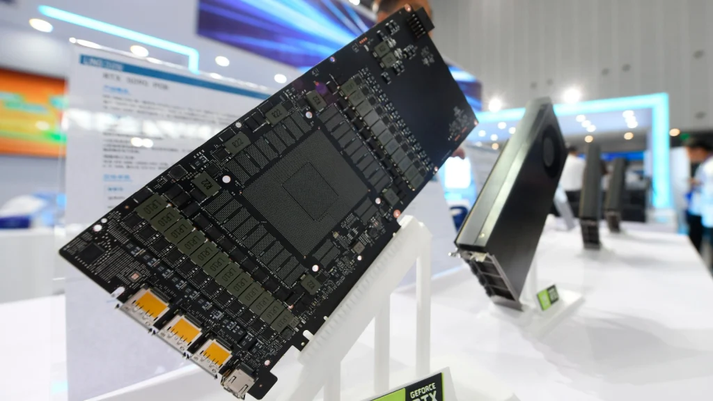В Китае начали продавать GeForce RTX 5090 с 96 ГБ памяти за 300 т.р.