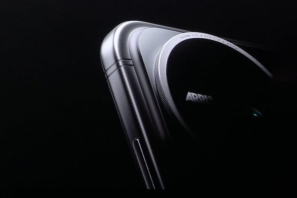 Honor Magic9 Pro может первым среди Android-смартфонов получить квадратную фронтальную камеру