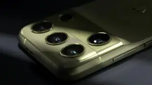 Motorola показала камеры флагманского Signature 27 и объявила о партнерстве с Bang & Olufsen